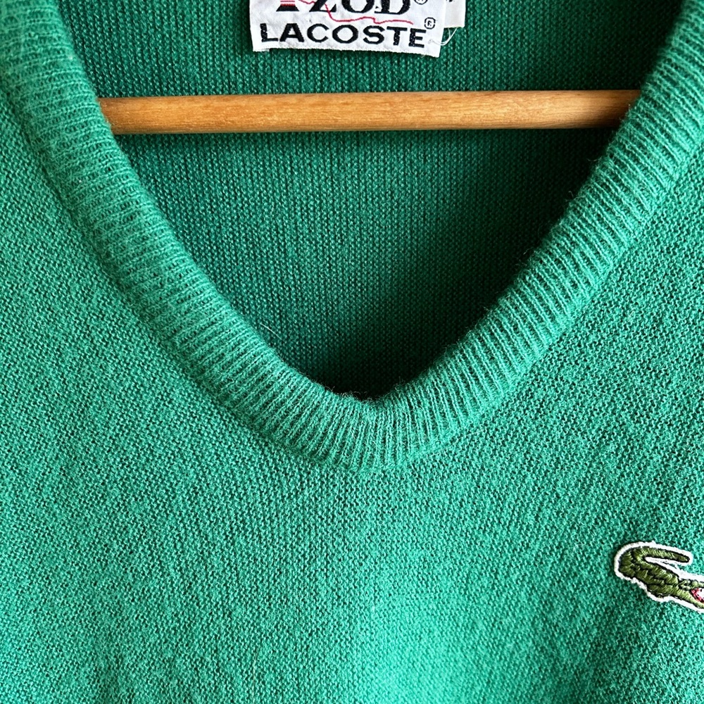 Vintage Izod V-Neck Sweater - Picture 8 of 8
